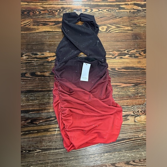 AKIRA NWT Black and Red ombré Ruched Halter Criss Cross front Dress - Picture 4 of 5